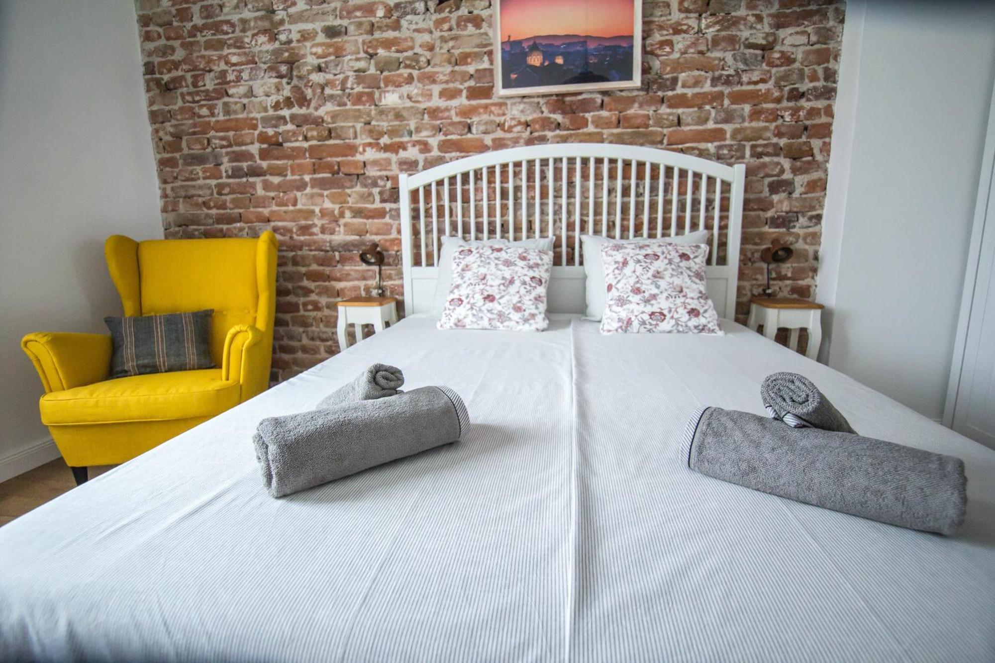 Lion'S Bridge Boutique 2Bdrm Apt, Top Center Gem Sofia Exterior photo